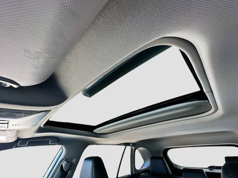 Used 2023 Toyota RAV4 XLE Premium AWD/4WD image 21