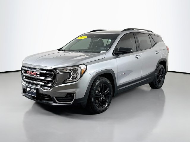 Used 2023 GMC Terrain AT4 AWD/4WD image 3