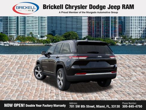 Used 2026 Jeep Grand Cherokee Limited image 3