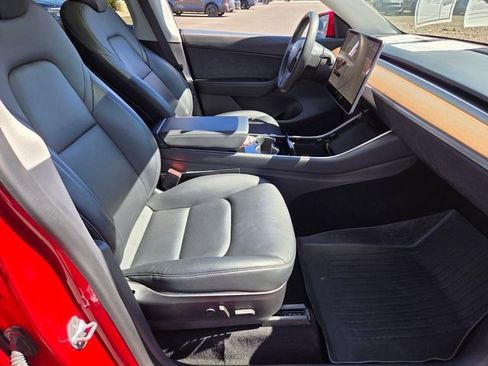 Used 2020 Tesla Model Y Long Range image 15