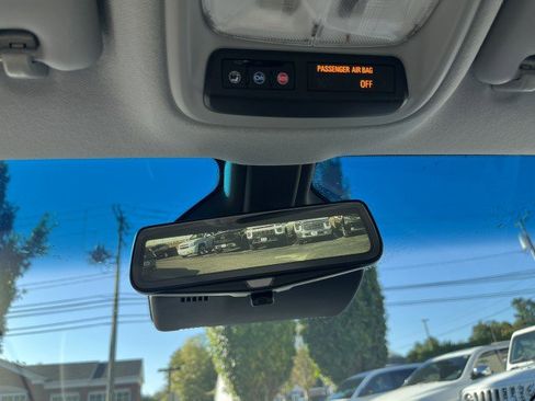 Used 2017 Chevrolet Bolt Premier w/ Driver Confidence II Package image 19