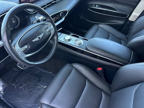 Used 2025 Genesis GV70 2.5T AWD/4WD image 10