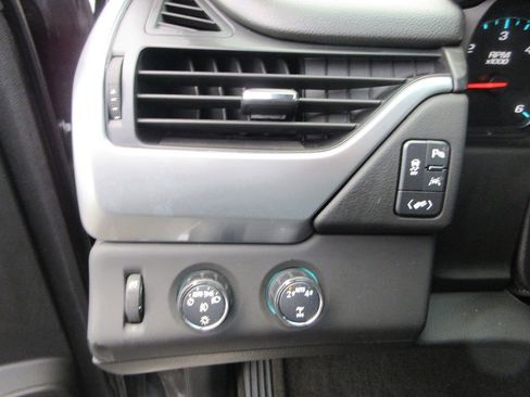 Certified 2017 Chevrolet Tahoe LT w/ LT Signature Package image 27