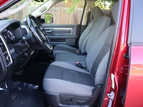 Used 2015 RAM 2500 SLT w/ Luxury Group AWD/4WD image 19