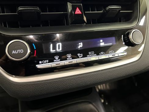Used 2024 Toyota Corolla LE FWD image 19