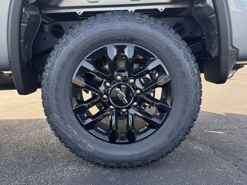 New 2026 Chevrolet Silverado 2500 Custom w/ Custom Value Package image 30