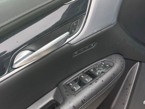 Certified 2025 Cadillac XT5 Premium Luxury image 24