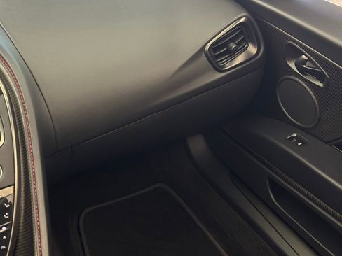 Used 2023 Aston Martin DB11 Volante image 36