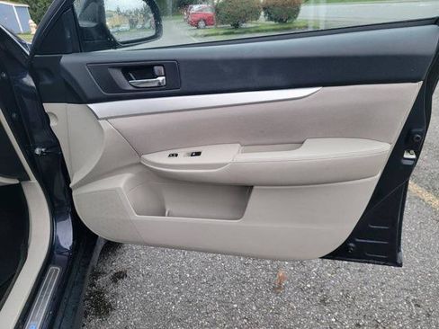 Used 2013 Subaru Outback 2.5i Premium w/ All-Weather Pkg image 20