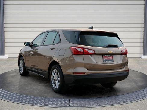 Used 2019 Chevrolet Equinox LS FWD image 5
