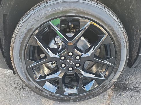 New 2026 Chevrolet Traverse RS w/ LPO, Floor Liner Package image 11