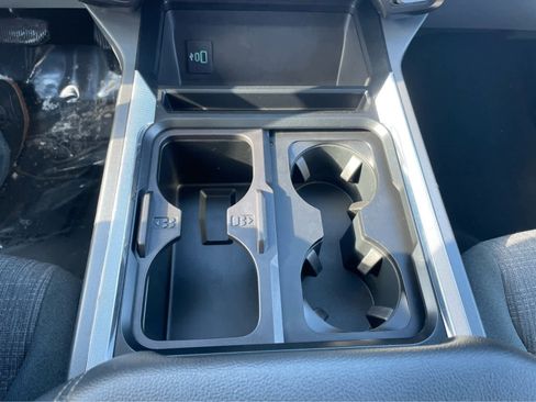 Used 2024 Ford F350 XLT image 23