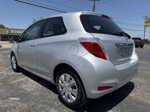 Used 2014 Toyota Yaris L FWD image 7