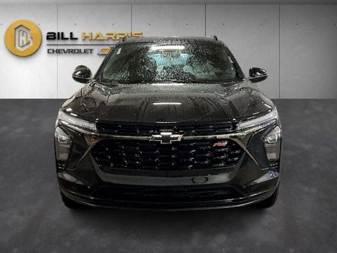 New 2026 Chevrolet Trax RS w/ Sunroof Package FWD image 8