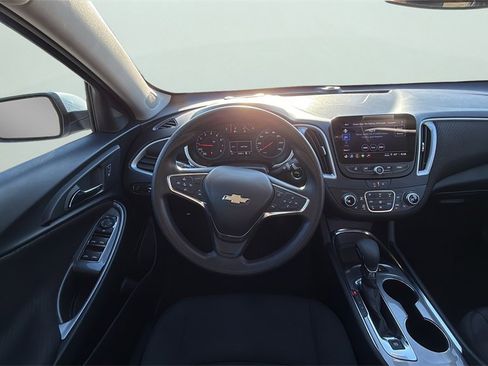 Used 2024 Chevrolet Malibu LT image 22