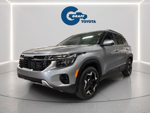 Used 2024 Kia Seltos EX AWD/4WD image 1