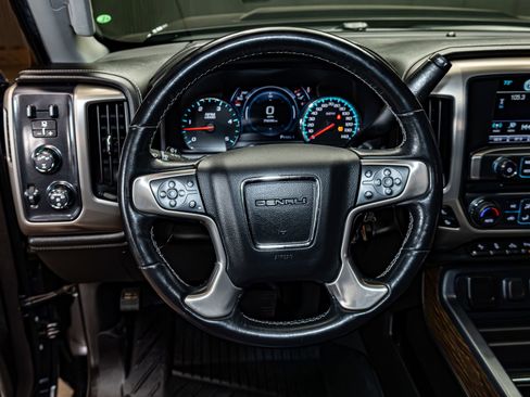 Used 2019 GMC Sierra 2500 Denali w/ Duramax Plus Package image 15