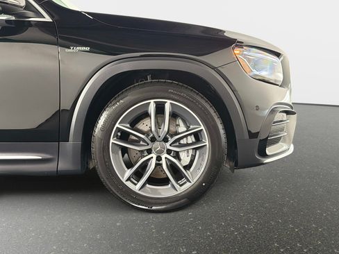 Used 2026 Mercedes-Benz GLB 35 AMG 4MATIC image 21
