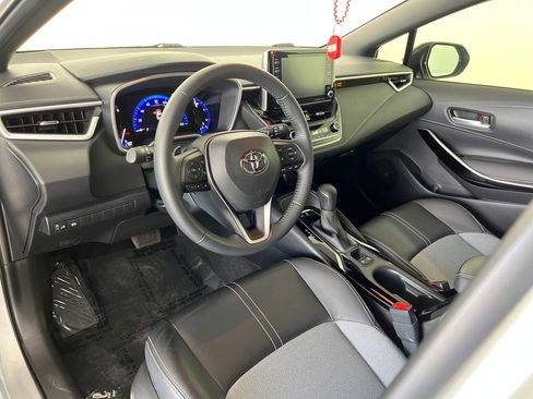 Used 2022 Toyota Corolla XSE image 19