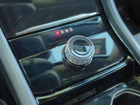 Used 2023 Jeep Grand Cherokee Laredo RWD image 12