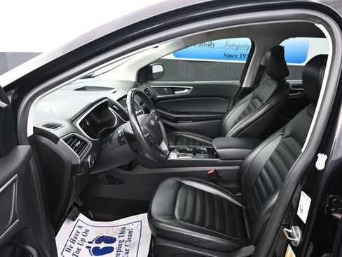 Used 2020 Ford Edge SEL FWD image 11