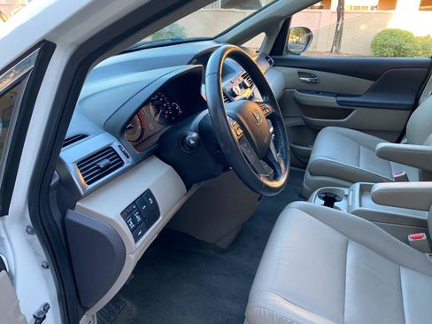 Used 2014 Honda Odyssey EX-L image 36