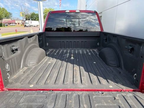 Used 2017 Ford F350 XLT w/ XLT Premium Package AWD/4WD image 12