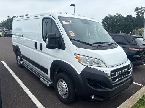 Used 2025 RAM ProMaster 2500 w/ U-Haul Equipment Group FWD image 2