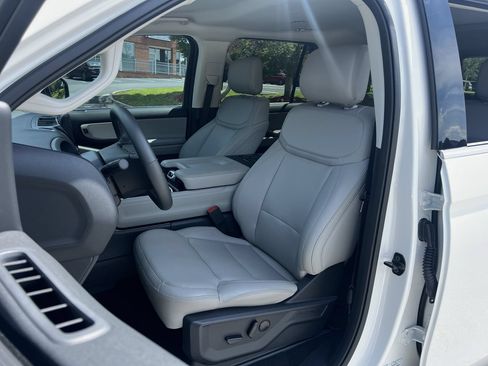 New 2026 Ford Expedition Active RWD image 14
