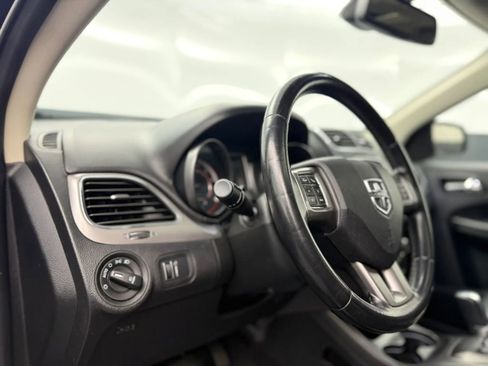 Used 2020 Dodge Journey Crossroad FWD image 16