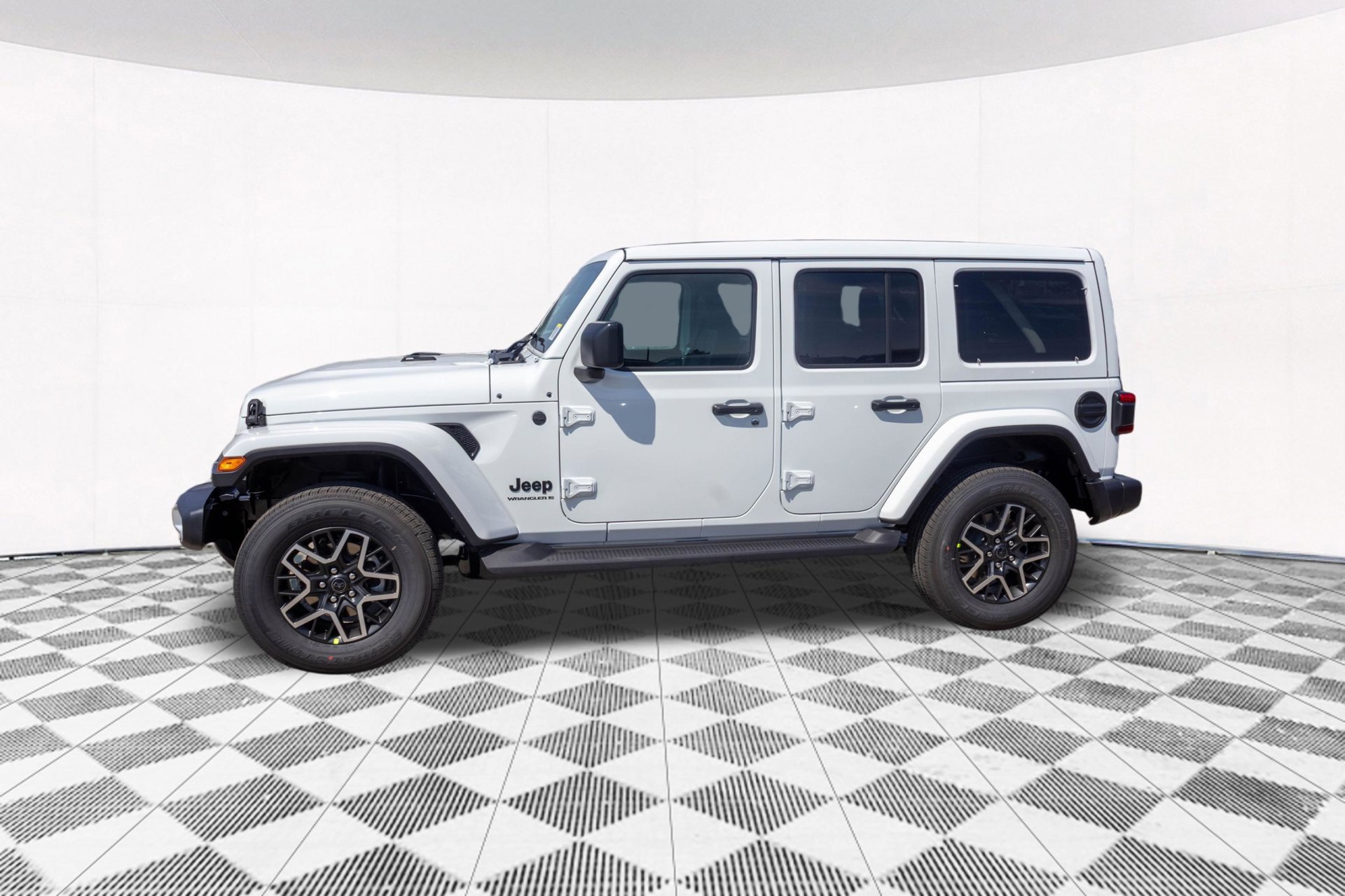 New 2027 Jeep Wrangler Unlimited Sahara AWD/4WD image 8