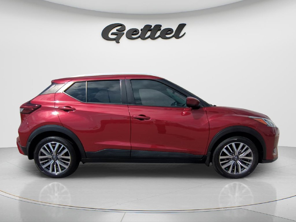 Certified 2023 Nissan Kicks SV FWD image 4
