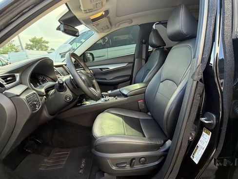 Used 2020 INFINITI QX50 Sensory w/ Proactive Package FWD image 10