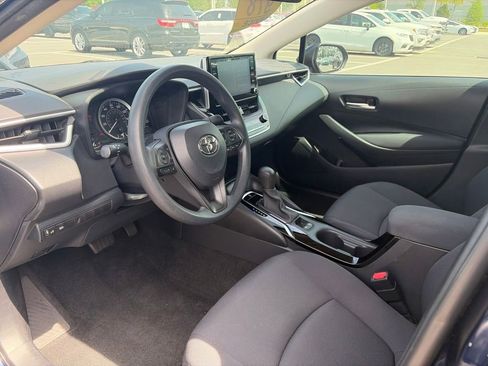 Used 2020 Toyota Corolla LE FWD image 6