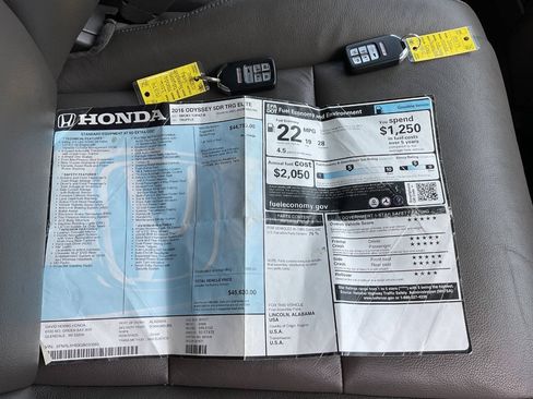 Used 2016 Honda Odyssey Touring Elite image 53