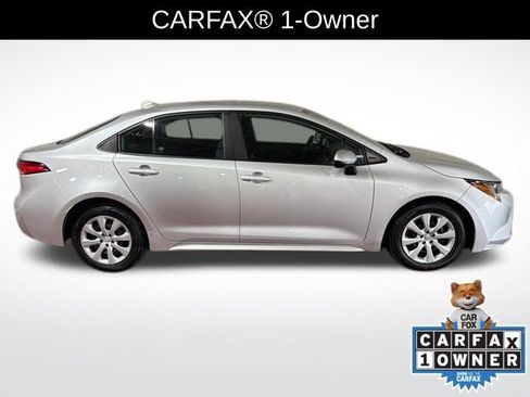 Used 2023 Toyota Corolla LE image 3