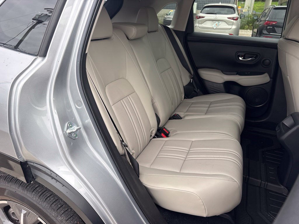 Used 2024 Honda HR-V EX-L image 17