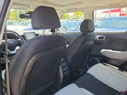 Certified 2025 Hyundai Venue SEL FWD image 8