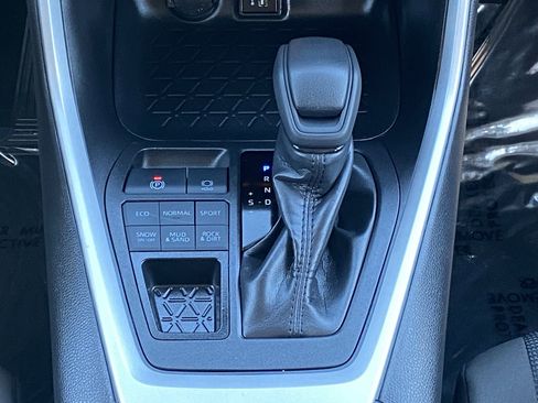 Certified 2025 Toyota RAV4 LE image 15