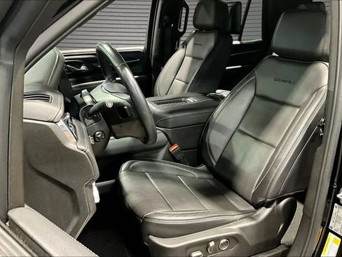 Used 2023 GMC Yukon Denali w/ Denali Reserve Package AWD/4WD image 19