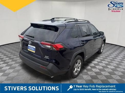 Used 2022 Toyota RAV4 XLE w/ Convenience Package AWD/4WD image 6