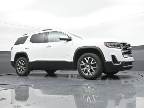 Used 2023 GMC Acadia SLE w/ Driver Convenience Package image 20