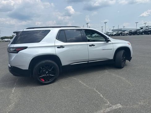 Used 2020 Chevrolet Traverse Premier w/ Redline Edition AWD/4WD image 2