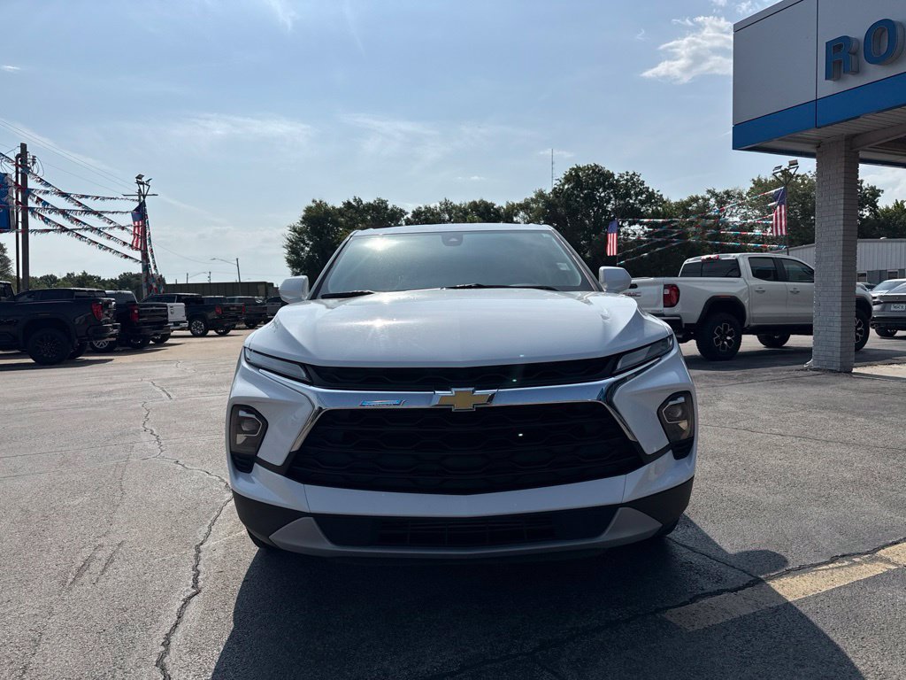 Used 2025 Chevrolet Blazer LT FWD image 10