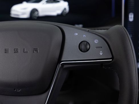 Used 2022 Tesla Model S Plaid image 38