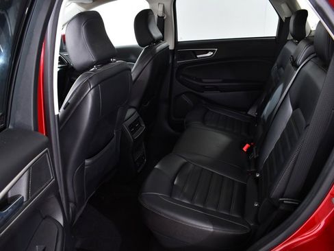 Used 2022 Ford Edge SEL w/ Convenience Package image 16