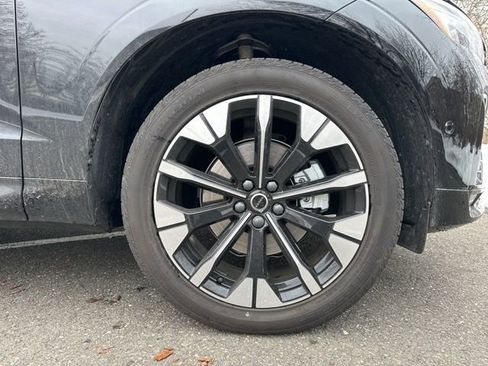 New 2026 Volvo XC60 B5 Plus w/ Protection Package Premier image 10