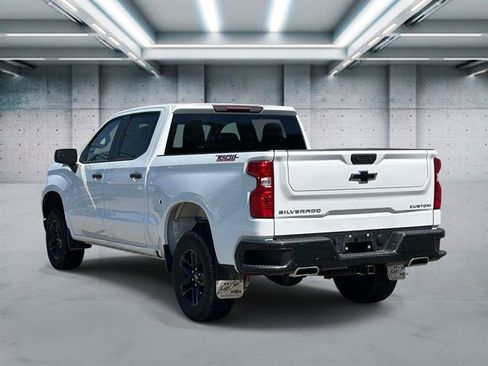 Used 2022 Chevrolet Silverado 1500 Custom Trail Boss AWD/4WD image 6