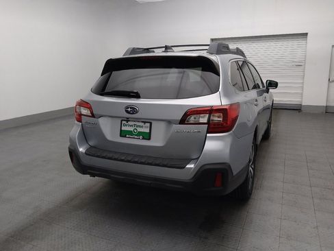 Used 2018 Subaru Outback 2.5i Limited AWD/4WD image 7