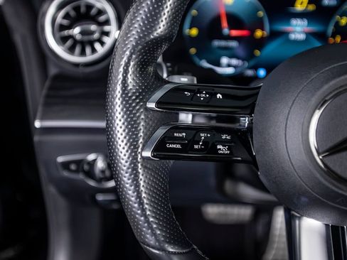 Used 2022 Mercedes-Benz E 450 Coupe image 35